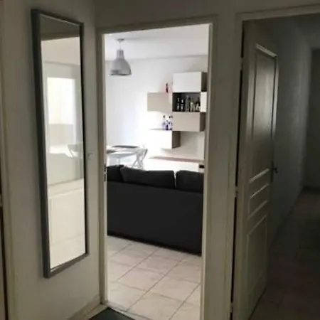 Apartamento T3 Chaleureux Dans Securisee Avec Terrasse